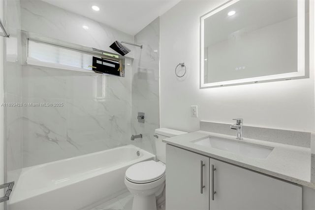 19611 NW 4th Ave, Miami Gardens, FL 33169