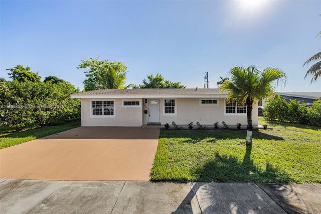 19611 NW 4th Ave, Miami Gardens, FL 33169