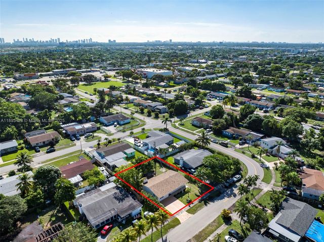 19611 NW 4th Ave, Miami Gardens, FL 33169