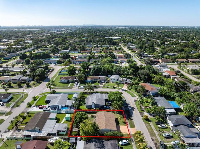 19611 NW 4th Ave, Miami Gardens, FL 33169