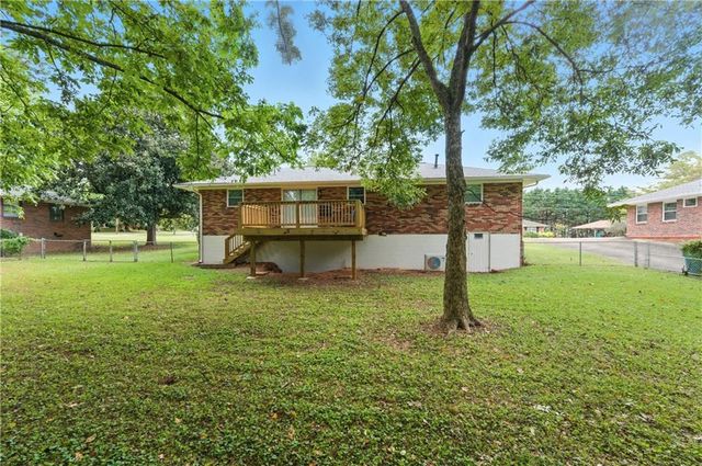 1181 Starline SE Drive, Smyrna, GA 30080