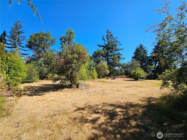 3225 41st Street NE, Tacoma, WA 98422