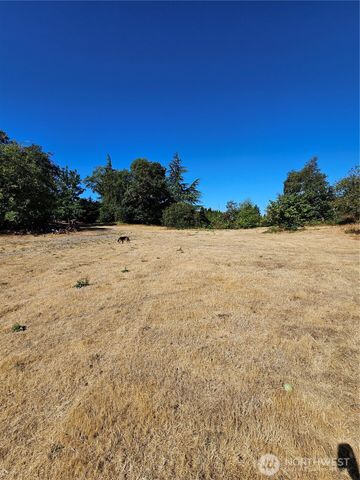 3225 41st Street NE, Tacoma, WA 98422