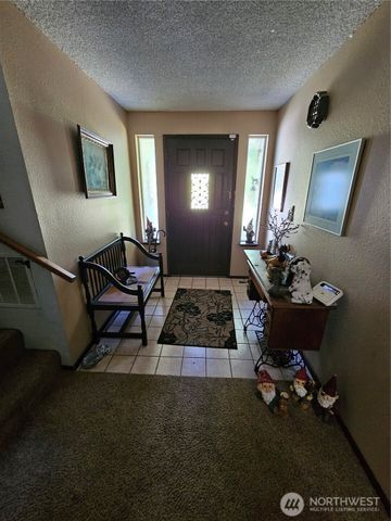 3225 41st Street NE, Tacoma, WA 98422