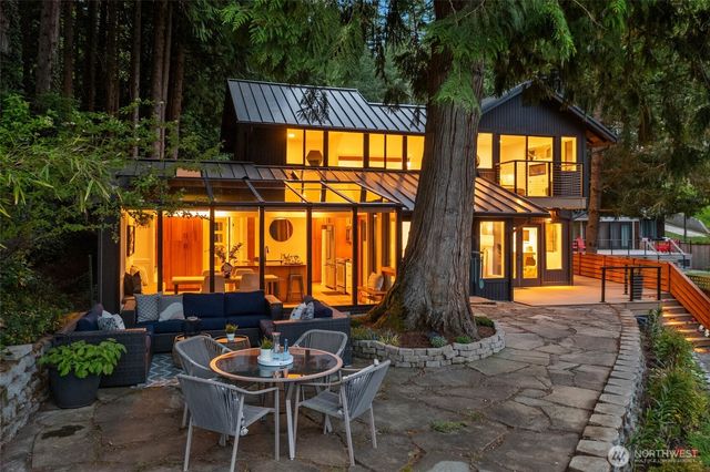 3235 E Ames Lake Drive NE, Redmond, WA 98053