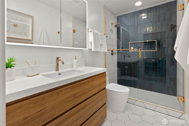 3235 E Ames Lake Drive NE, Redmond, WA 98053