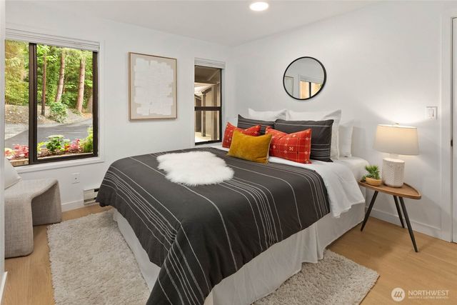 3235 E Ames Lake Drive NE, Redmond, WA 98053