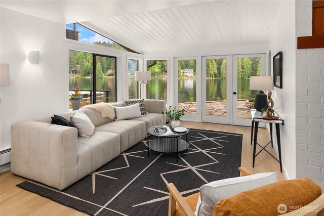 3235 E Ames Lake Drive NE, Redmond, WA 98053