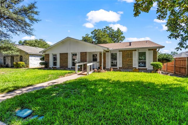 3505 S Columbine Lane, Grand Prairie, TX 75052