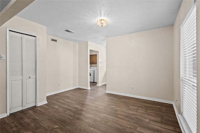 3505 S Columbine Lane, Grand Prairie, TX 75052
