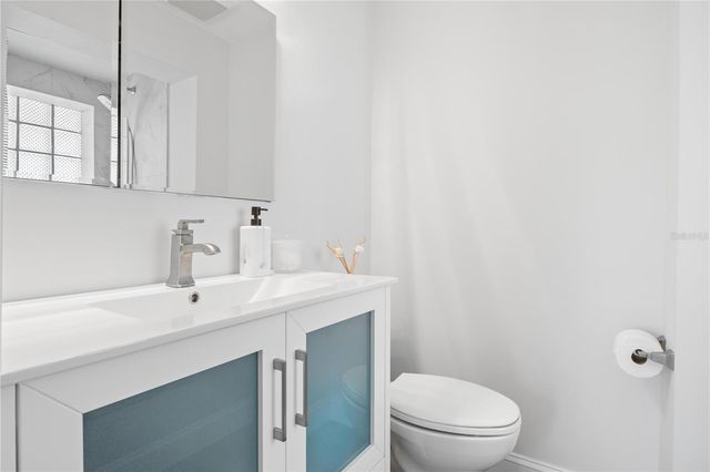 1927 PINE TREE DRIVE, Edgewater, FL 32141