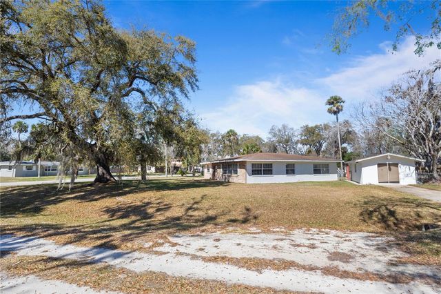 1927 PINE TREE DRIVE, Edgewater, FL 32141