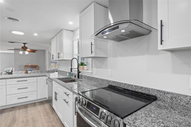 1927 PINE TREE DRIVE, Edgewater, FL 32141