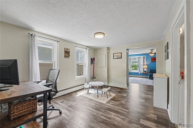 18 Lake Avenue, Lancaster, NY 14086