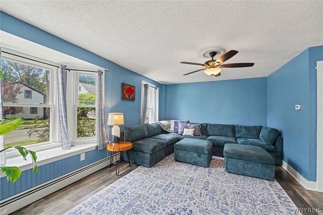 18 Lake Avenue, Lancaster, NY 14086