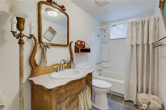3200 SE 20th Court, Renton, WA 98058