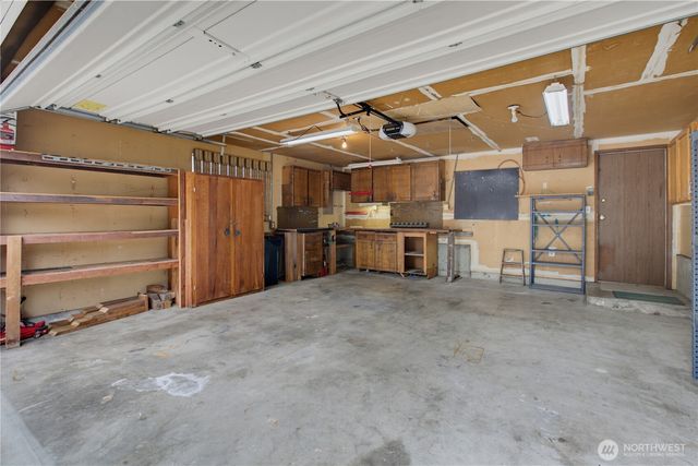 3200 SE 20th Court, Renton, WA 98058
