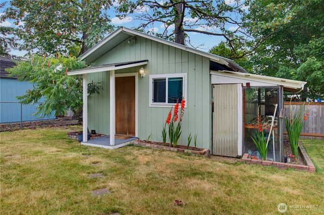 3200 SE 20th Court, Renton, WA 98058