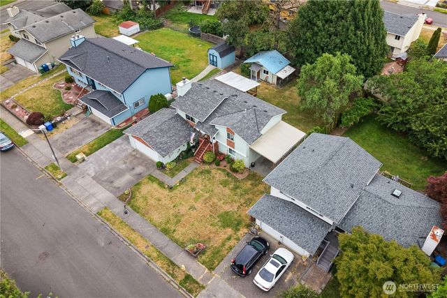 3200 SE 20th Court, Renton, WA 98058