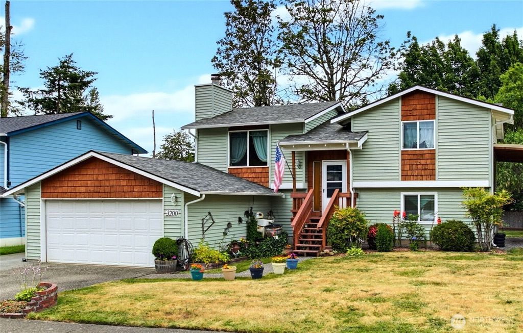 3200 SE 20th Court, Renton, WA 98058