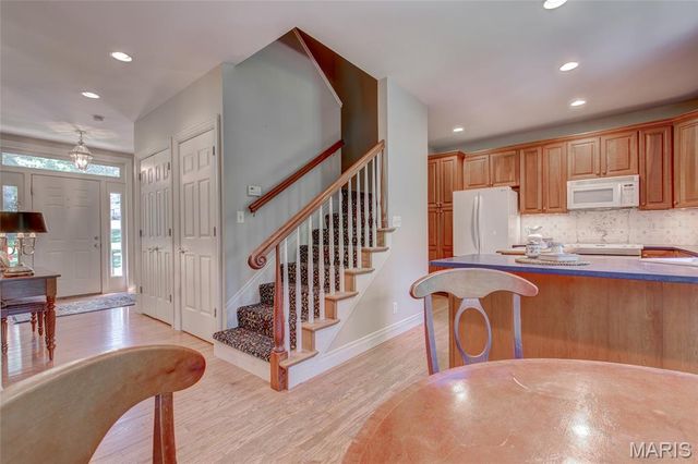 452 Meyer Avenue, Kirkwood, MO 63122