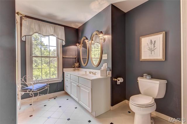452 Meyer Avenue, Kirkwood, MO 63122