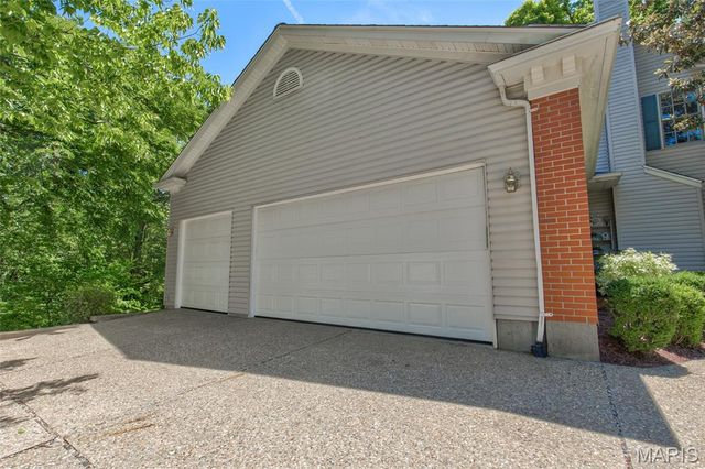 452 Meyer Avenue, Kirkwood, MO 63122