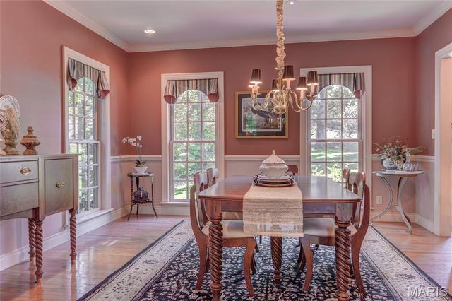 452 Meyer Avenue, Kirkwood, MO 63122