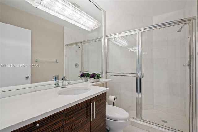 19101 NE 36th Ct 112, Aventura, FL 33180