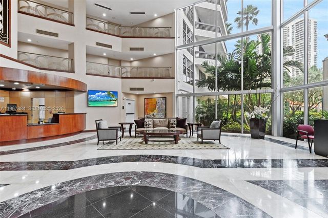 19101 NE 36th Ct 112, Aventura, FL 33180