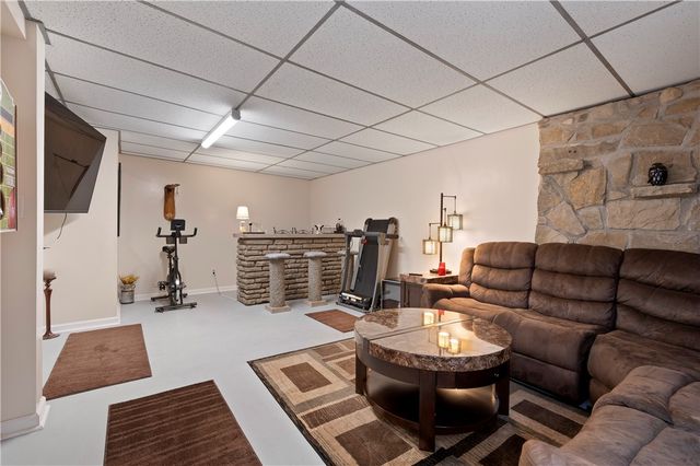 2724 Gould Drive, South Park, PA 15129