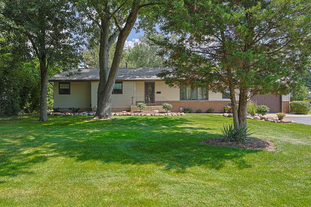 824 Ogden Road, New Lenox, IL 60451