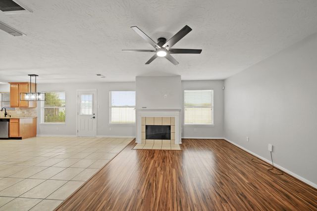 18902 Sun Pass Drive, Tomball, TX 77377