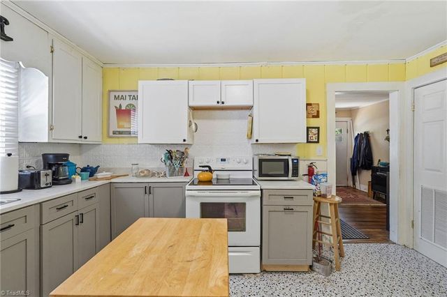 109 Mayfair Road, Lexington, NC 27292