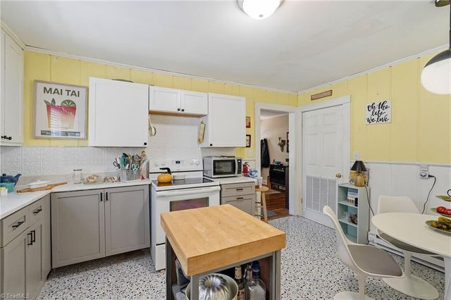 109 Mayfair Road, Lexington, NC 27292