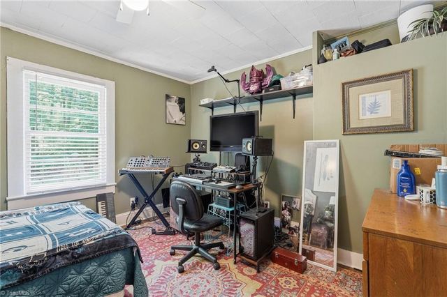 109 Mayfair Road, Lexington, NC 27292