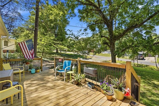 109 Mayfair Road, Lexington, NC 27292