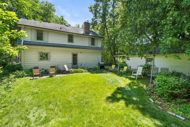 932 E COMMERCIAL STREET, Appleton, WI 54911
