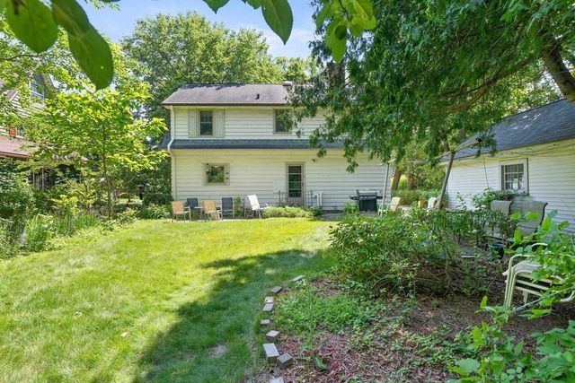932 E COMMERCIAL STREET, Appleton, WI 54911