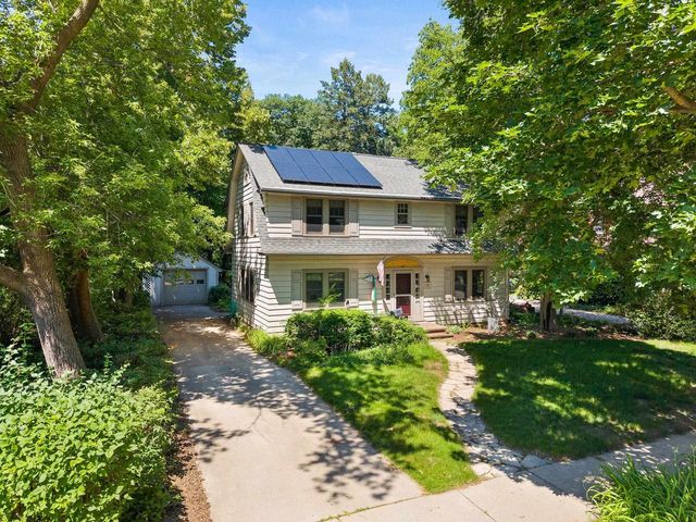 932 E COMMERCIAL STREET, Appleton, WI 54911