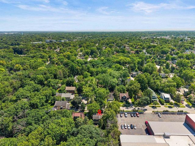 932 E COMMERCIAL STREET, Appleton, WI 54911