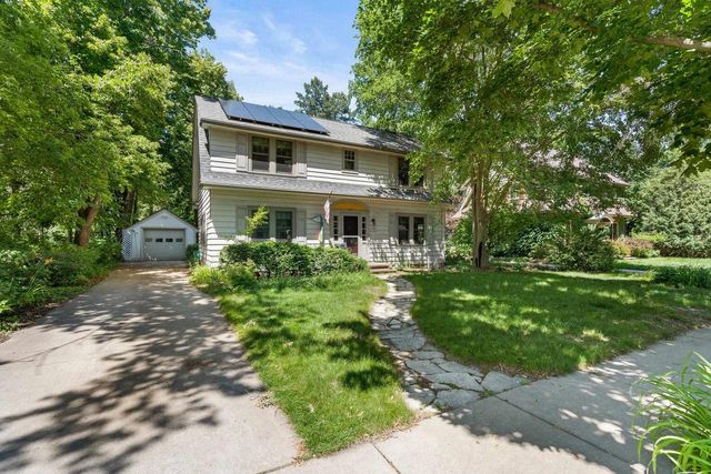 932 E COMMERCIAL STREET, Appleton, WI 54911