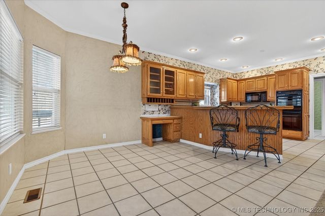 1417 Mission Court, Bartlesville, OK 74006