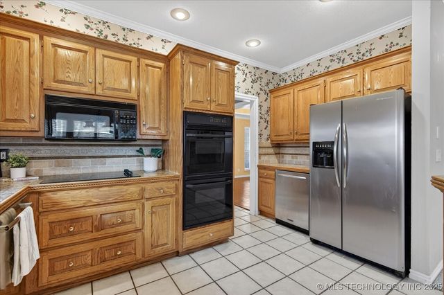 1417 Mission Court, Bartlesville, OK 74006