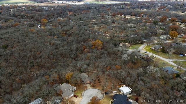 1417 Mission Court, Bartlesville, OK 74006