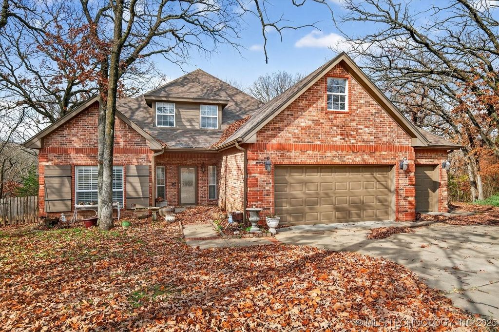 1417 Mission Court, Bartlesville, OK 74006