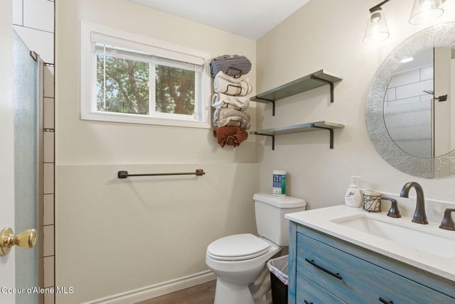 2025 W Saint Emilion DR, Hayden, ID 83835