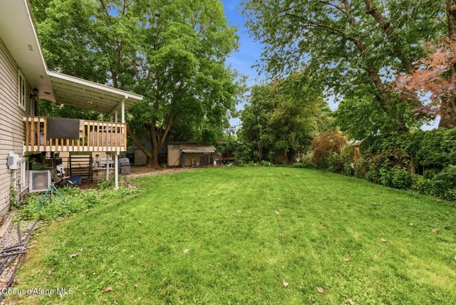 2025 W Saint Emilion DR, Hayden, ID 83835