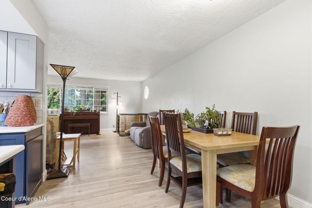 2025 W Saint Emilion DR, Hayden, ID 83835