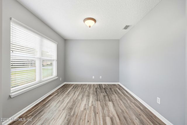 695 SID Drive, Jacksonville, FL 32218